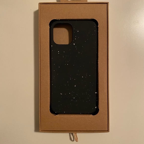 Mellow Biodegradable iPhone 11 Pro case - Picture 3 of 7
